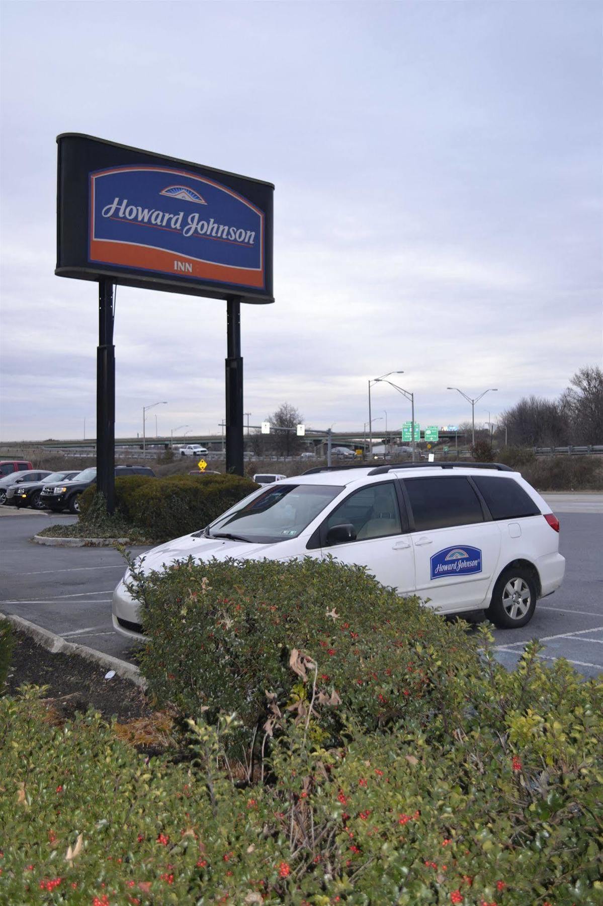 Howard Johnson By Wyndham Harrisburg Exterior foto