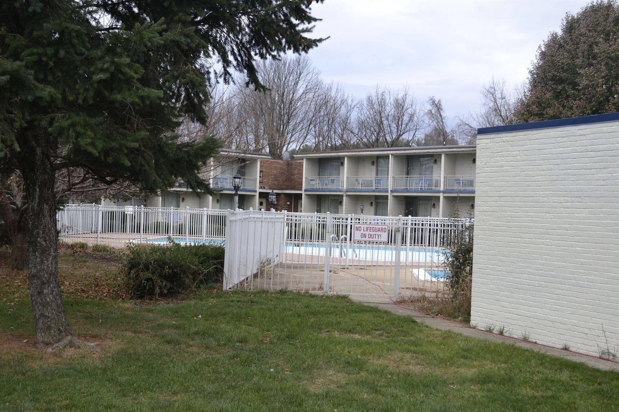 Howard Johnson By Wyndham Harrisburg Exterior foto